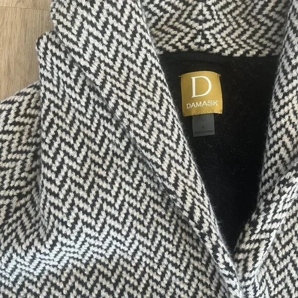 Damask Black & Tan Chevron Sweater Coat Jacket Medium